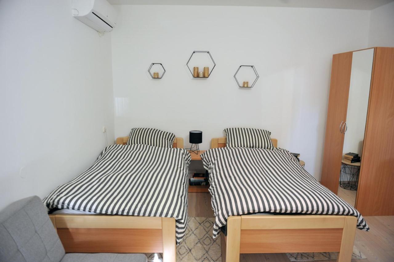 Studio Apartman Bandb Джяково Экстерьер фото