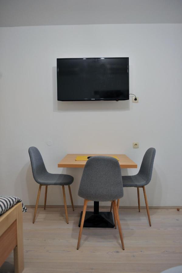 Studio Apartman Bandb Джяково Экстерьер фото
